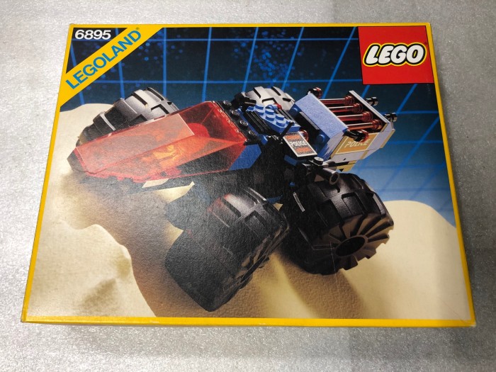 6895 1.jpg
