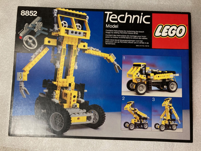 8852 1.jpg